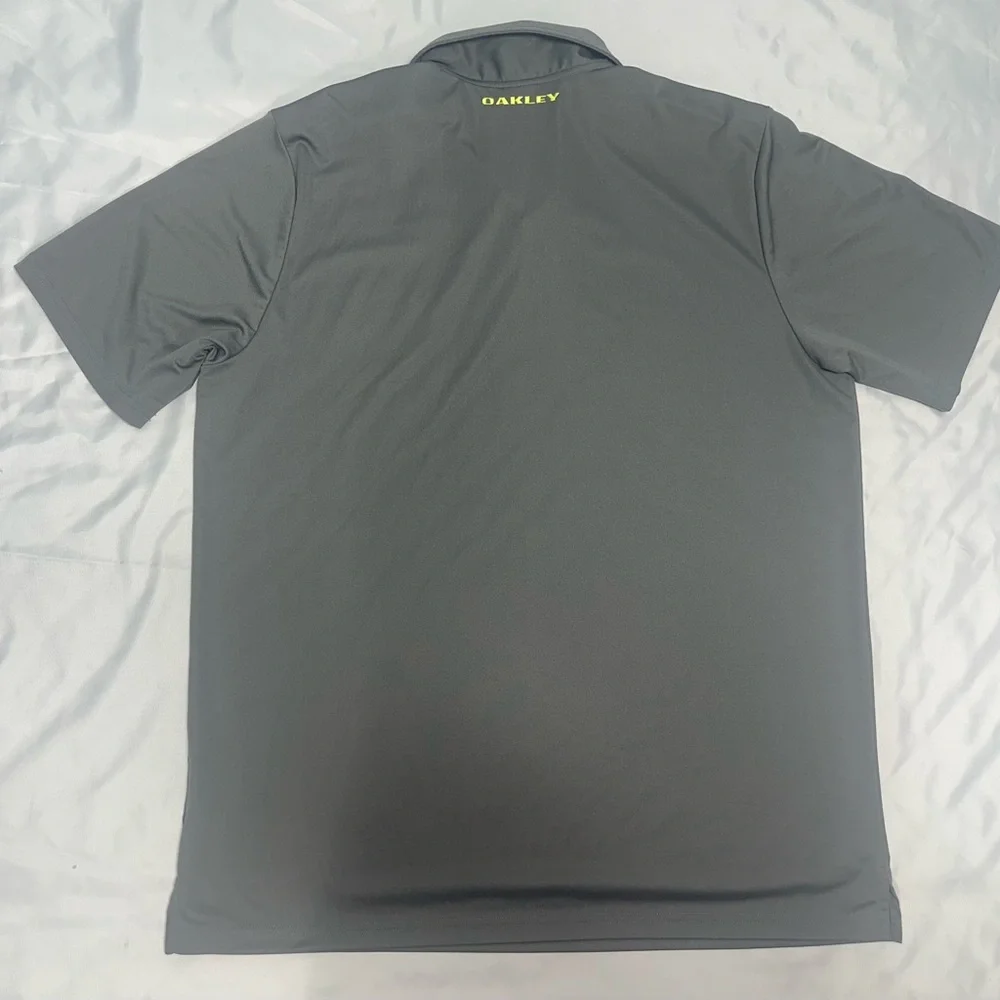 Oakley Men's Polo Shirt in Gray with Yellow Logo - Picture 2 of 11